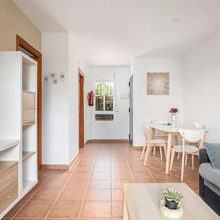 Jardin Del Golf Con Jardin Privado Apartman