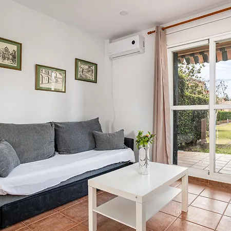 Apartment Jardin Del Golf Apartamento Con Jardin Privado Chiclana de la Frontera